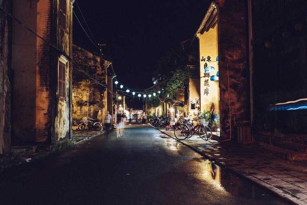 Approximating contrast-color() With Other CSS Features